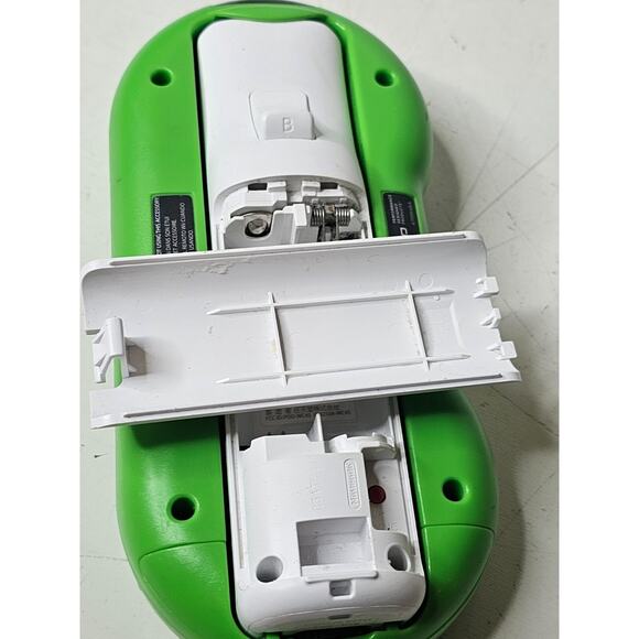 PDP BOSS Big Oversized Super Shell Wii Controller Case GREEN w/ Wiimote - Picture 11 of 13